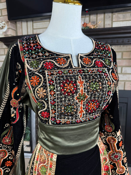 Black/Green Velvet & Satin Malaka Thobe