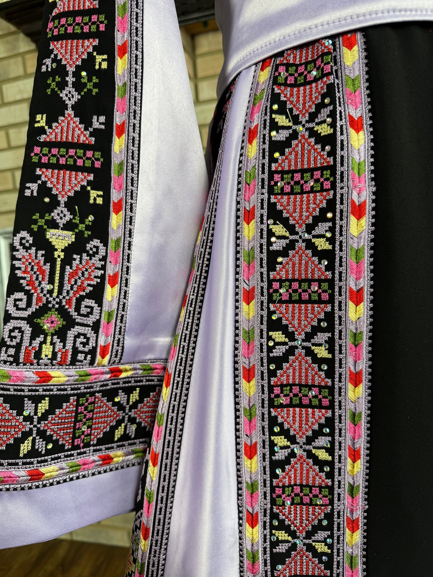 Black/Purple Akka Thobe & Headpiece