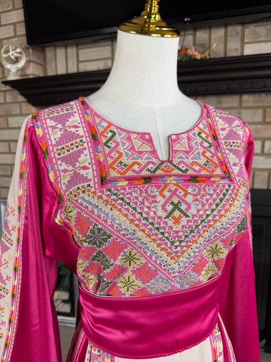 Cream/Pink Akka Thobe & Headpiece