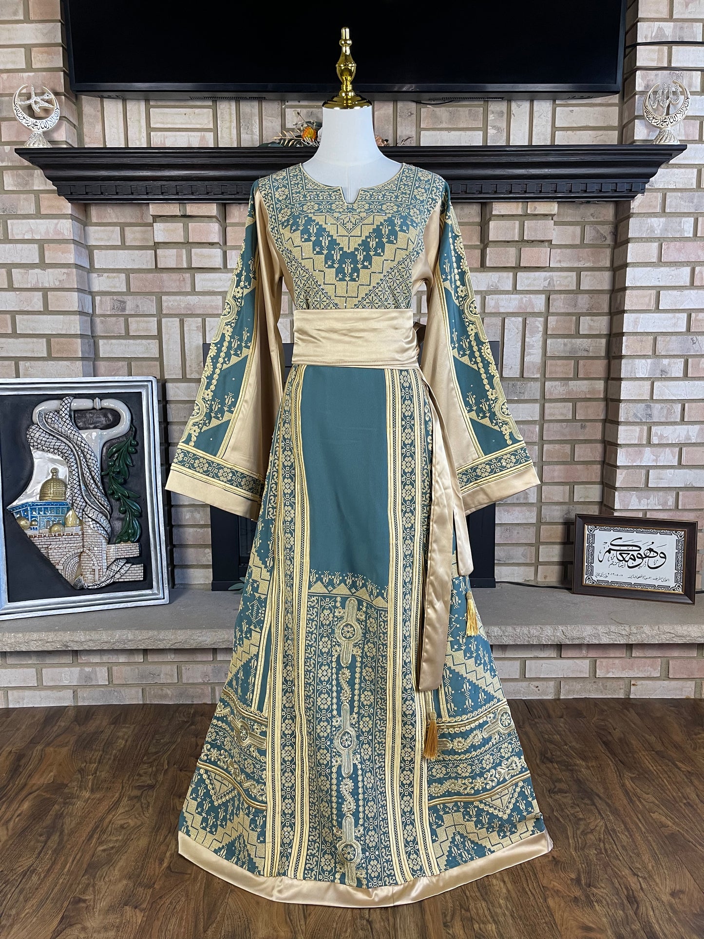 Antique Teal/Gold Satin Ishq Thobe