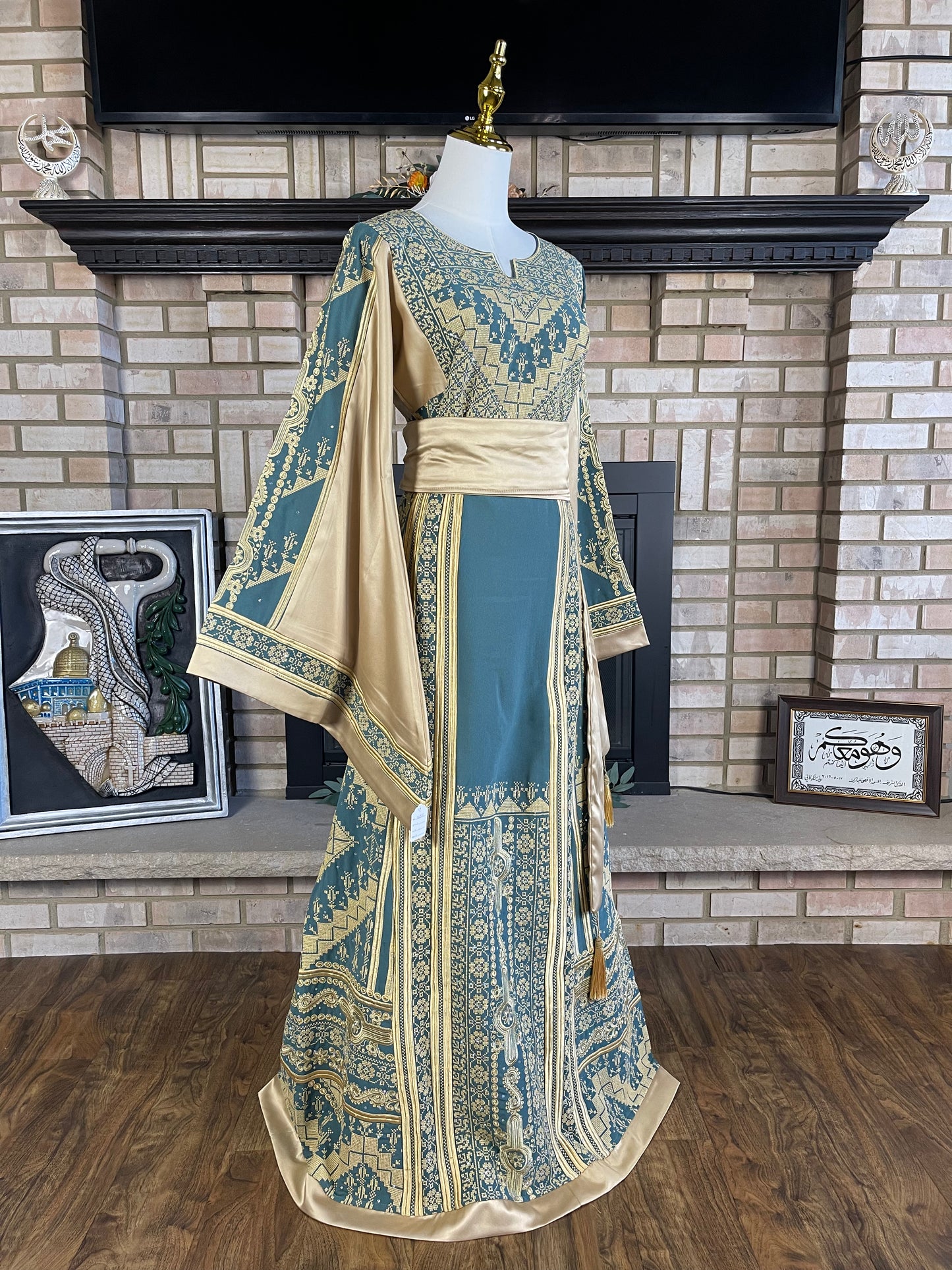 Antique Teal/Gold Satin Ishq Thobe