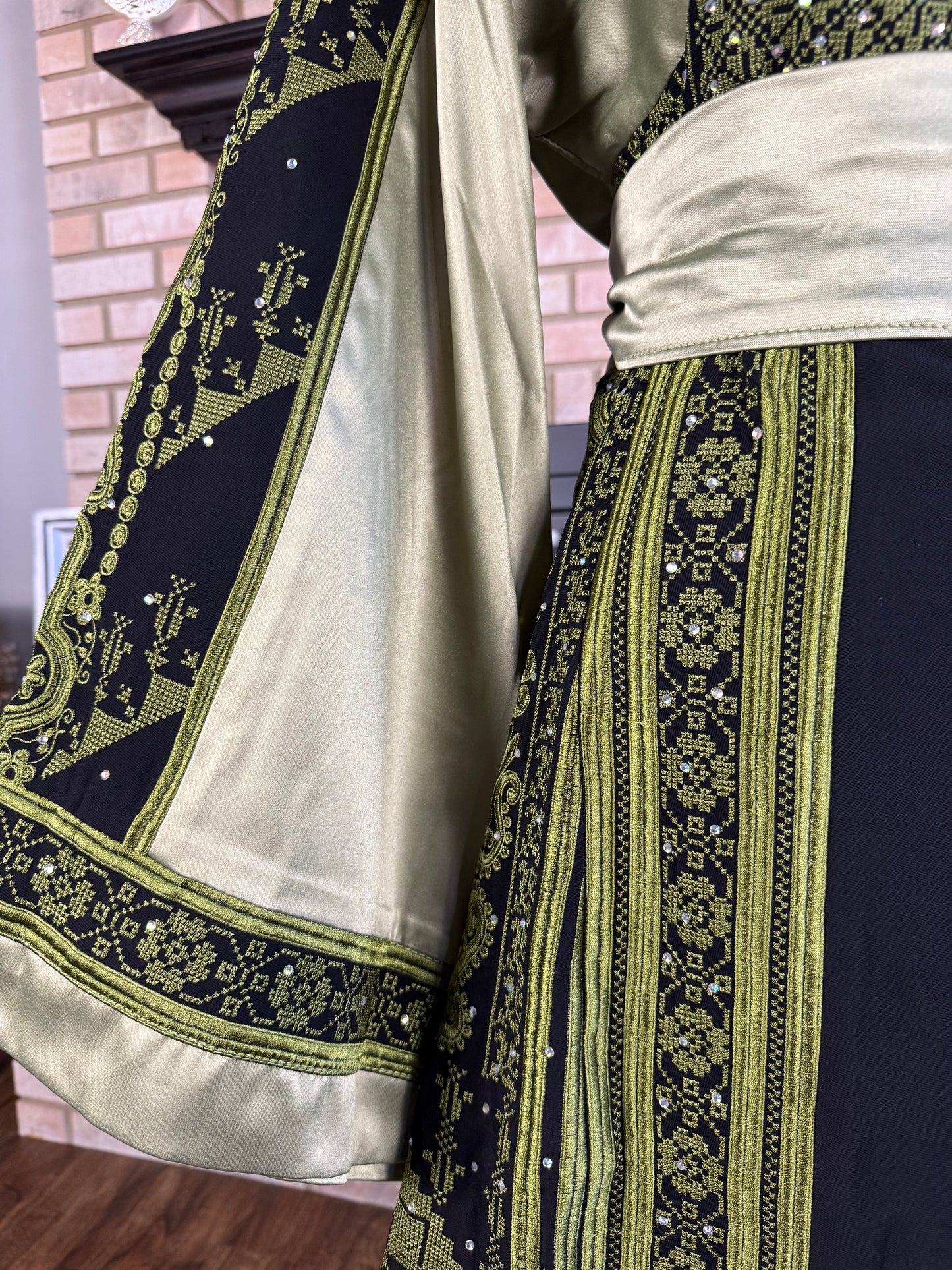 Black/Green Satin Ishq Thobe