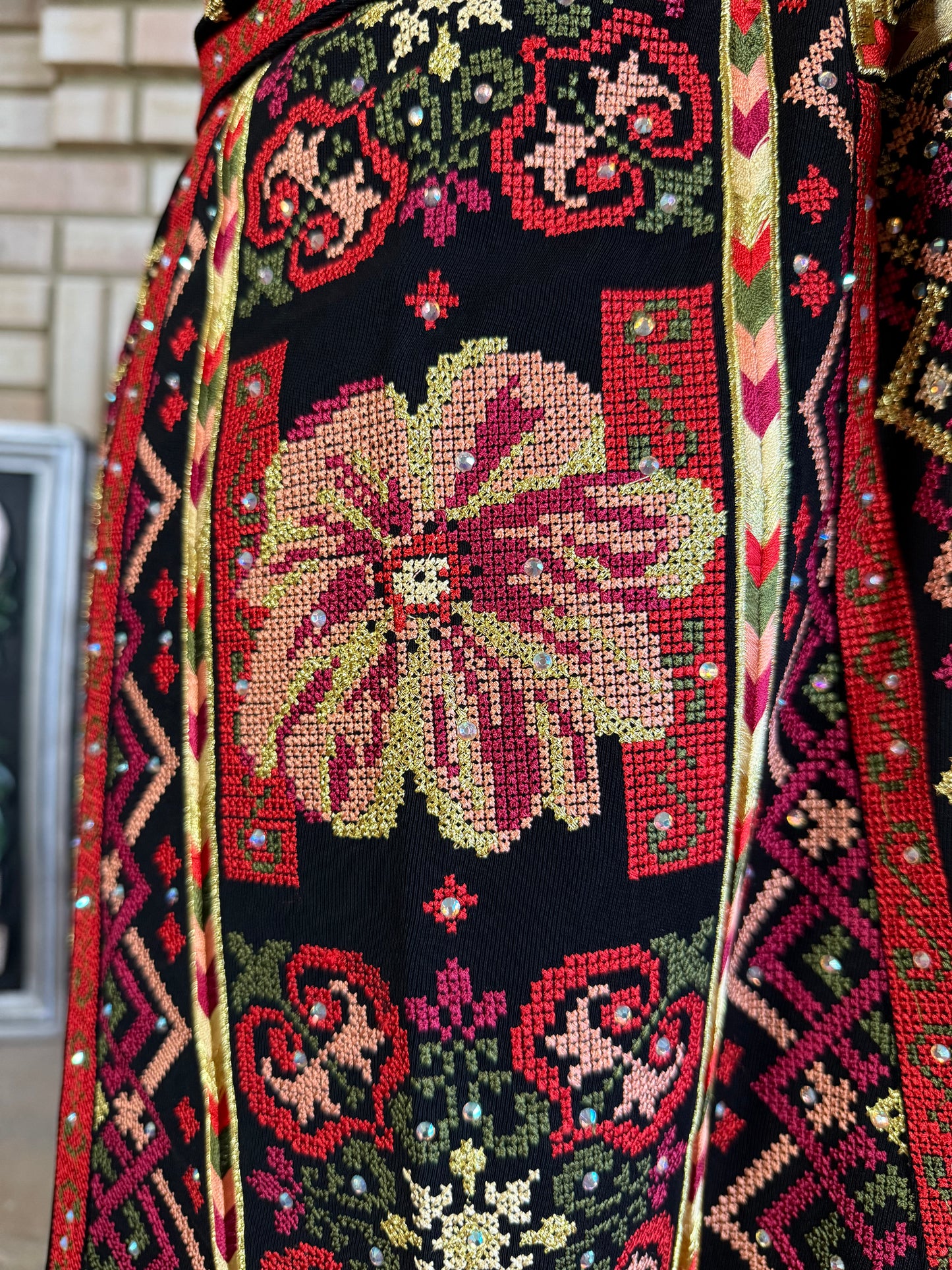 Black/Red Safad Thobe