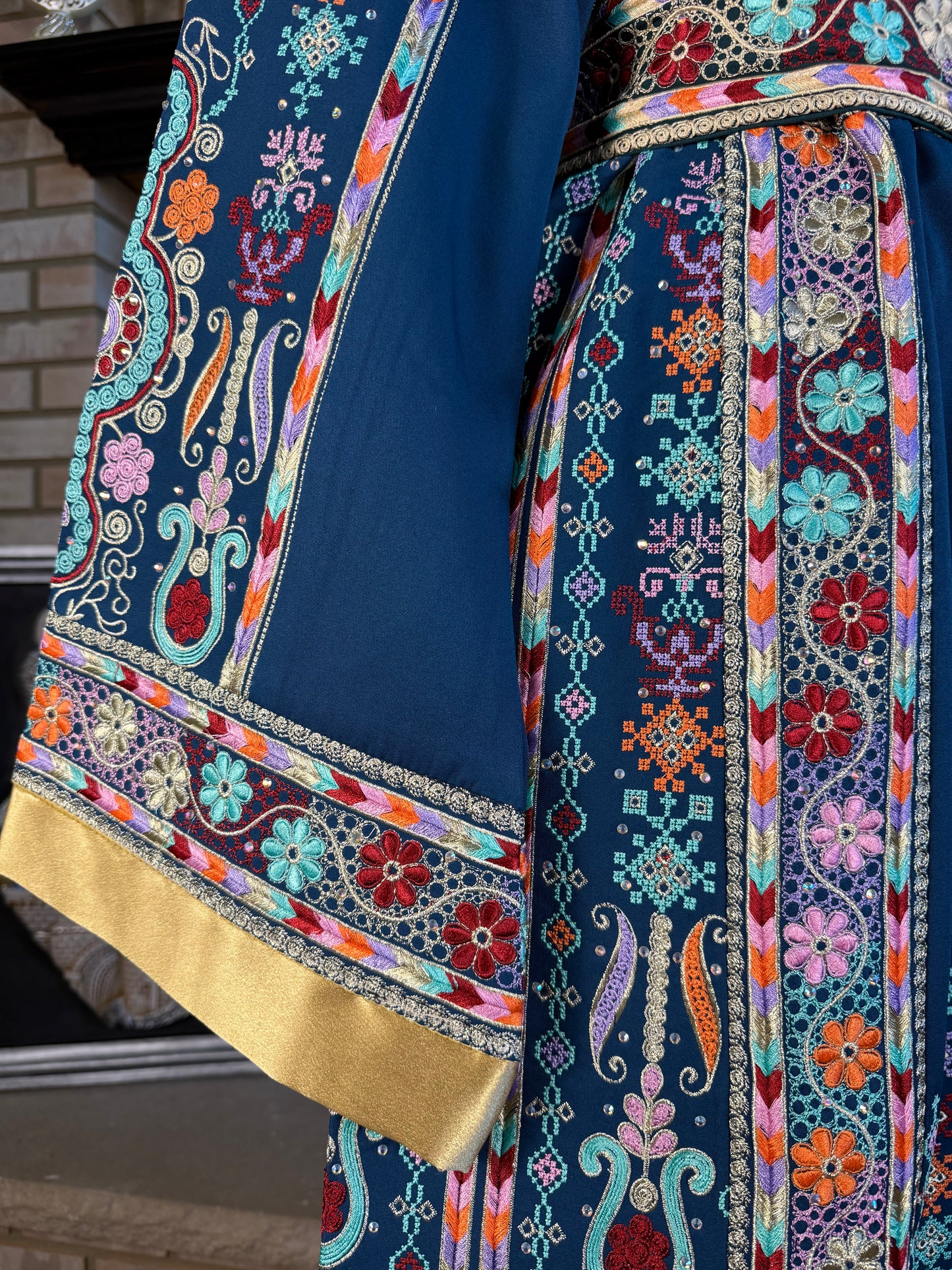 Turquoise Malaka Thobe