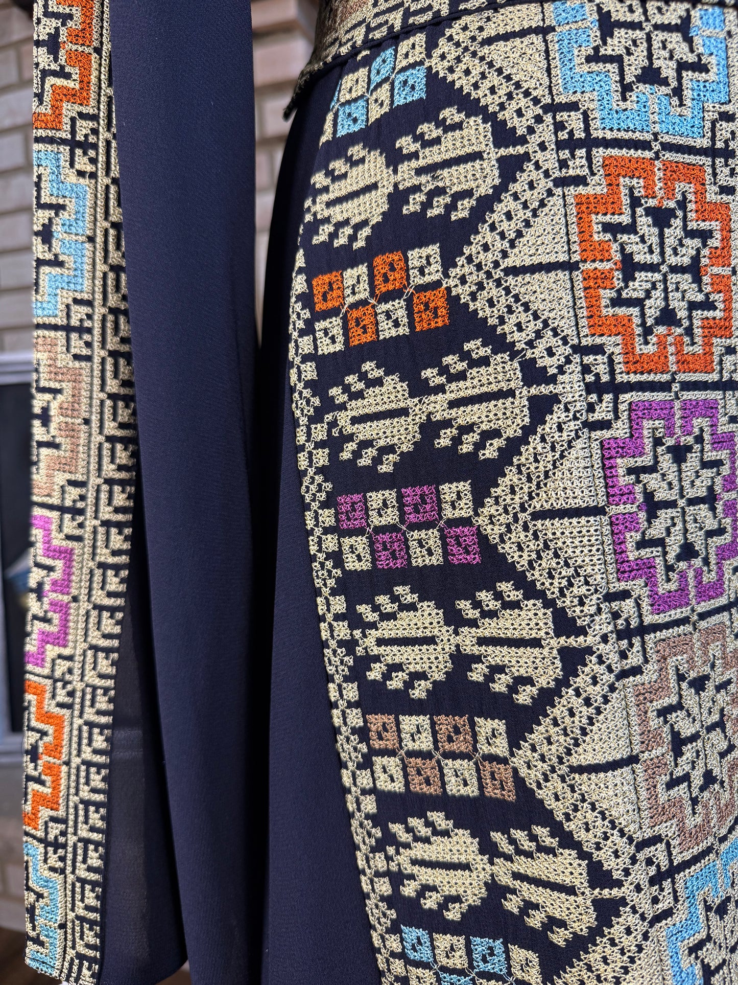 Navy Blue Open-Sleeve Embroidered Besht