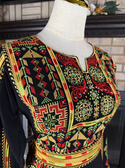 Black/Gold Nuseirat Thobe