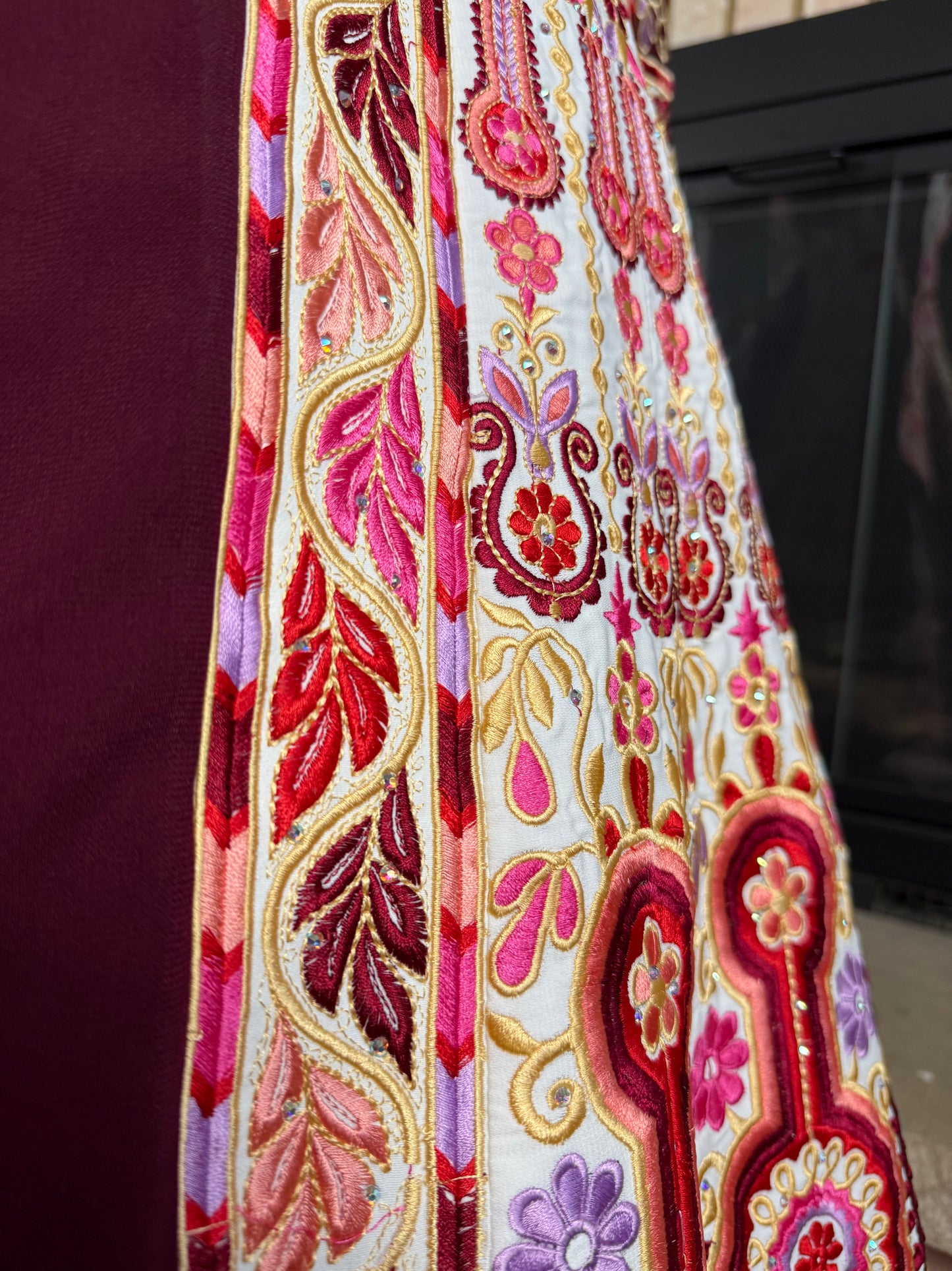 White/Burgundy Bridal Thobe