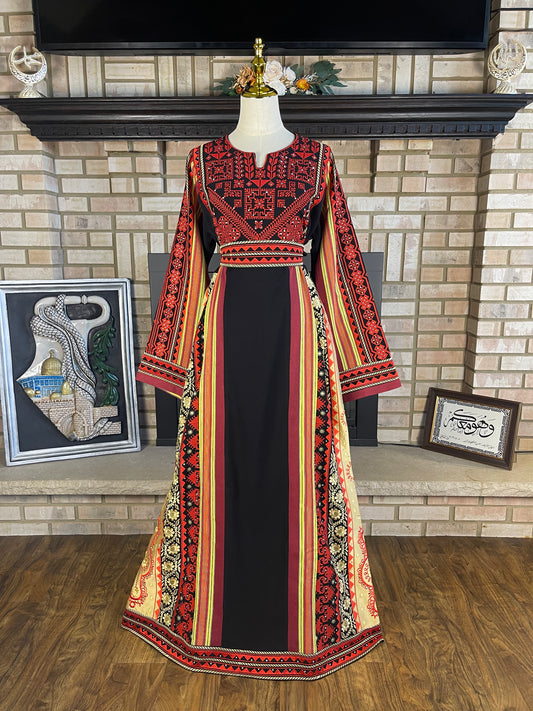 Black/Red Majdalawi Thobe