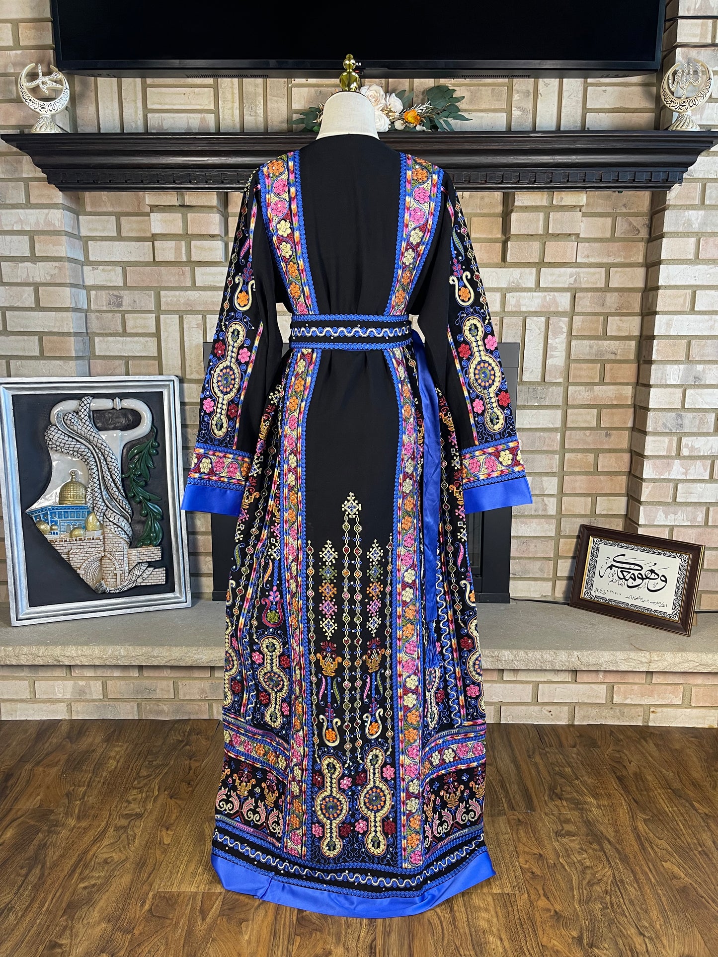 Black/Blue Malaka Thobe