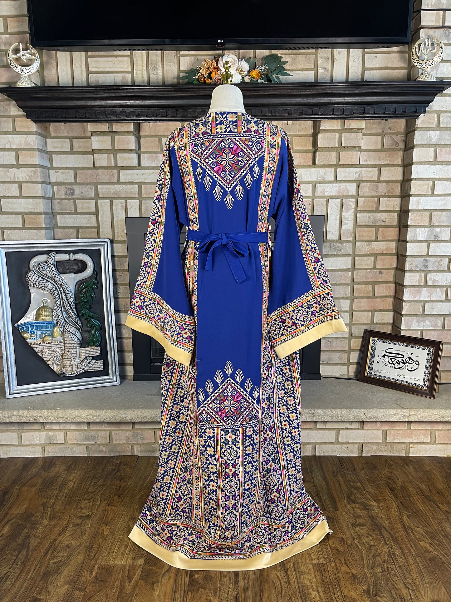 Blue Queen's Thobe