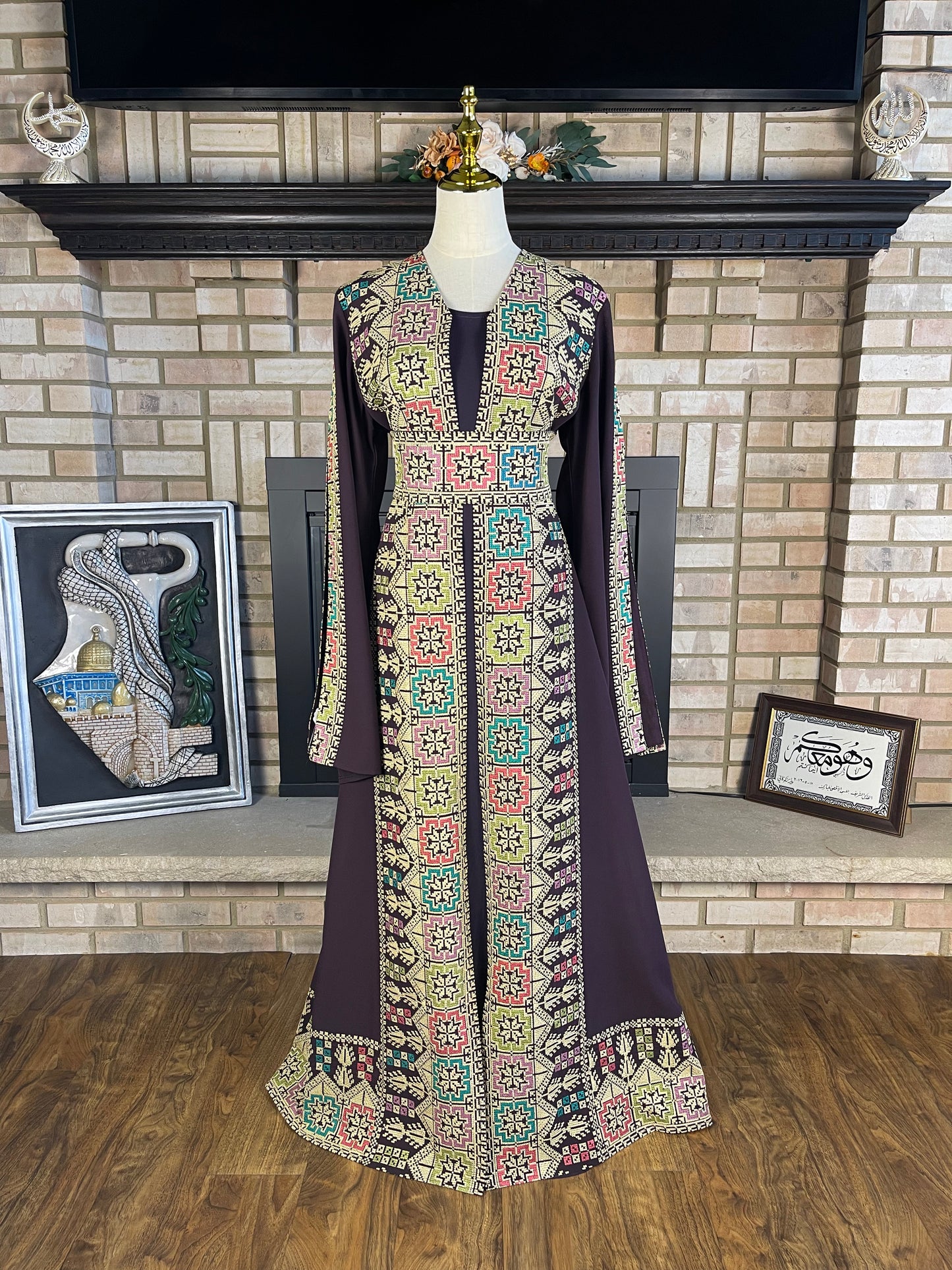 Grape Open-Sleeve Embroidered Besht