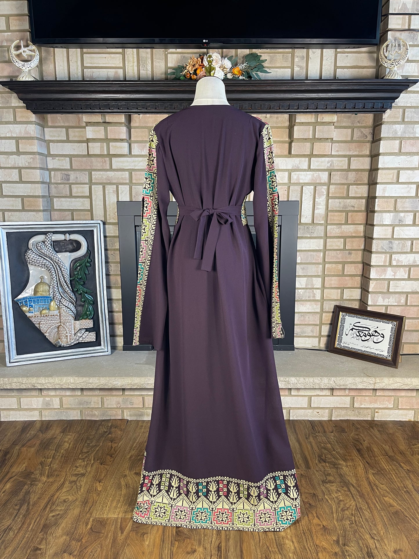 Grape Open-Sleeve Embroidered Besht
