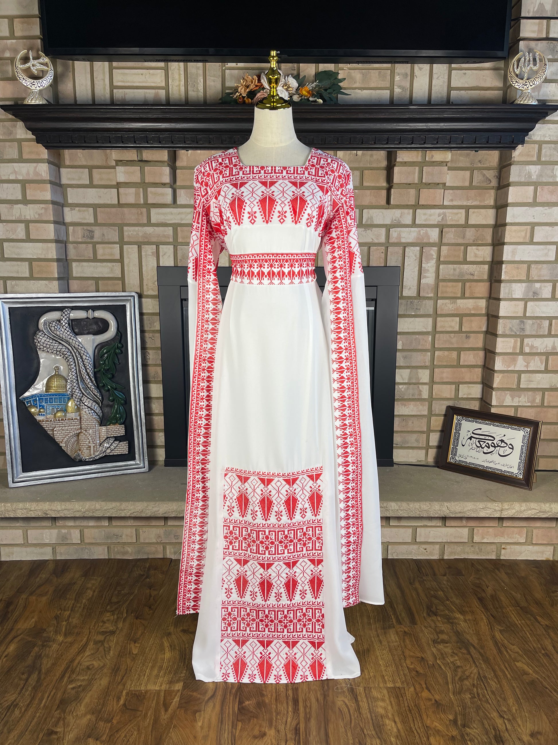 White/Red Long-Sleeve Embroidered Dress Thobe Dresses White/Red Long-Sleeve Embroidered Dress Thobe Dresses
