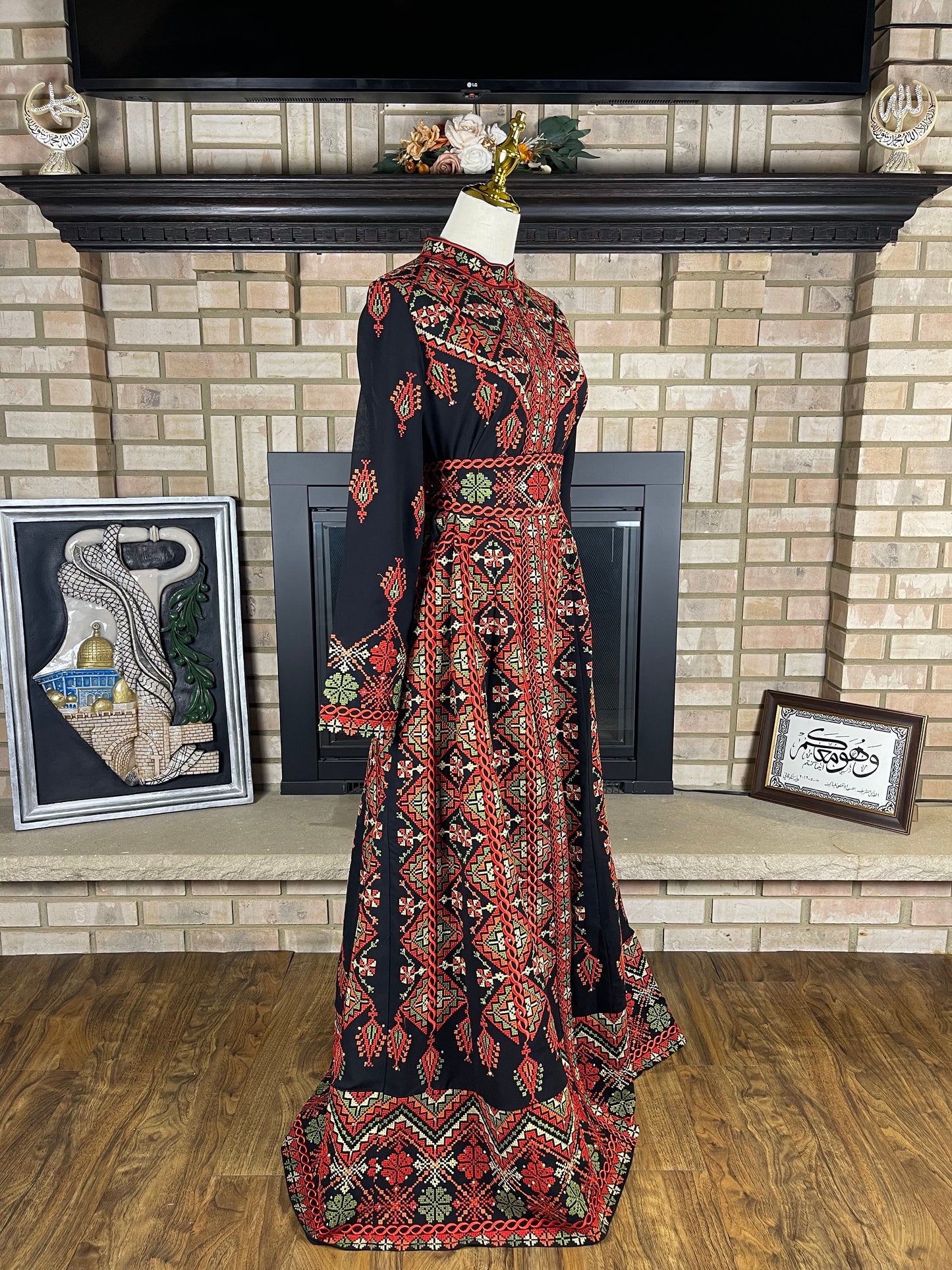 Black/Red Jadayel Qaftan