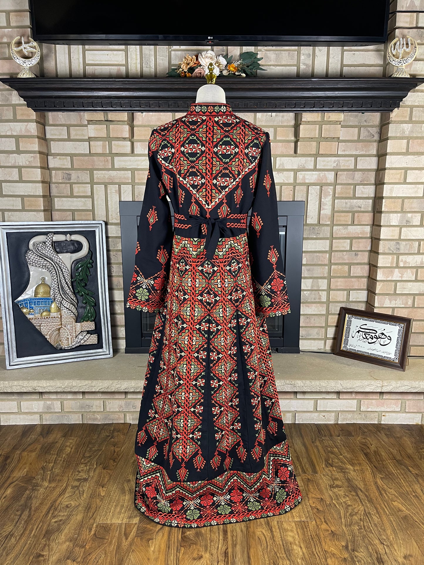 Black/Red Jadayel Qaftan