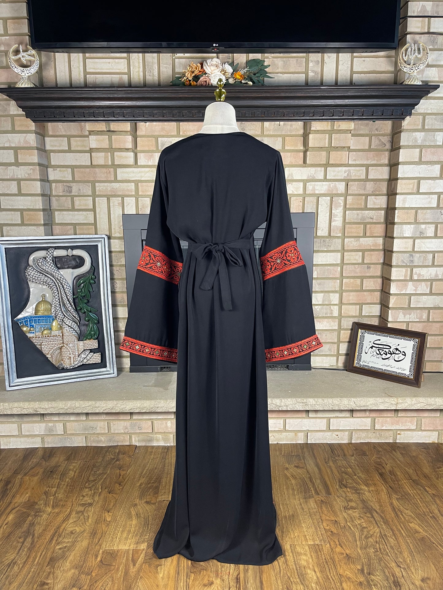 Black/Red Jerusalem Thobe