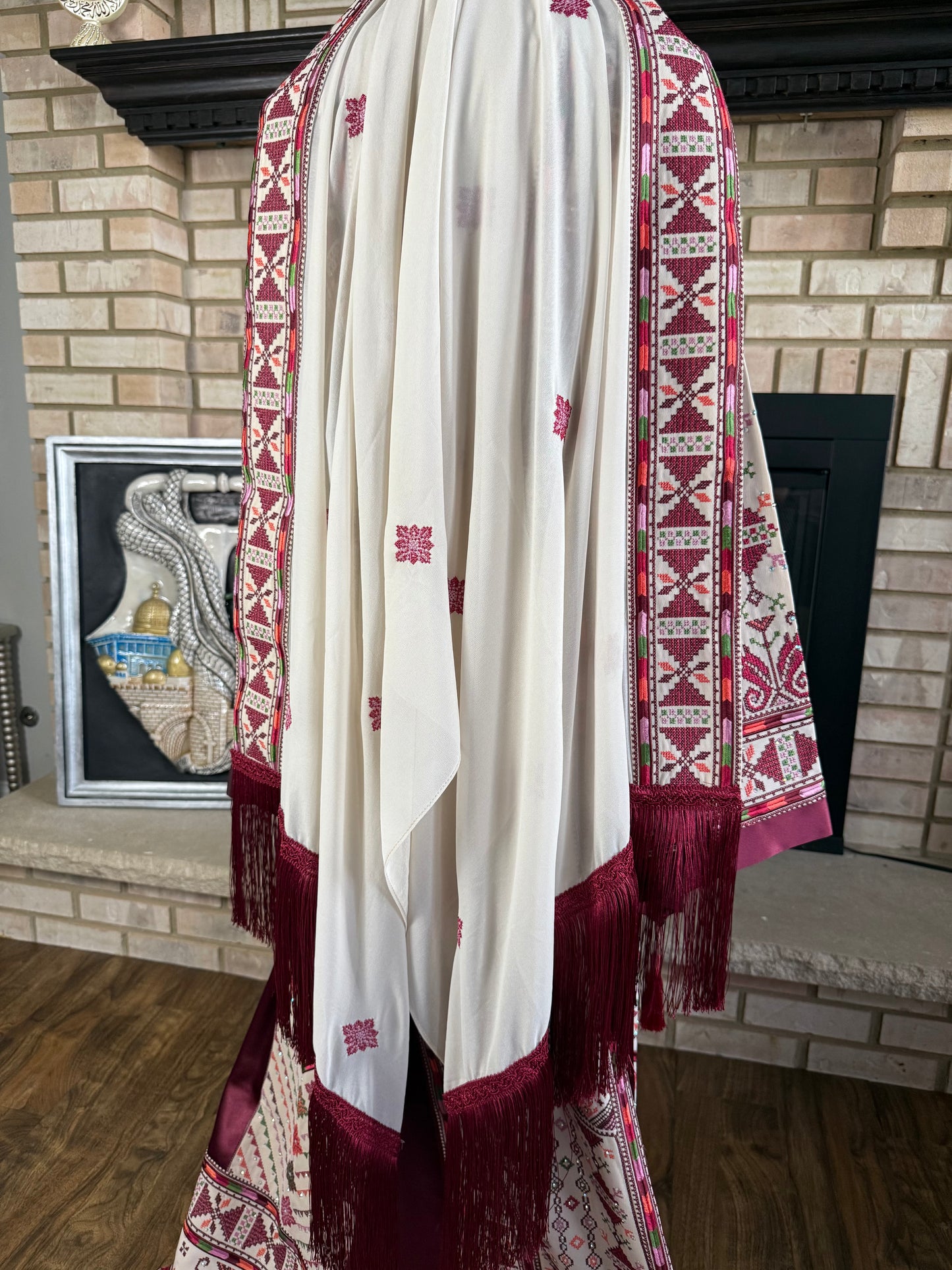 Cream/Burgundy Akka Headpiece
