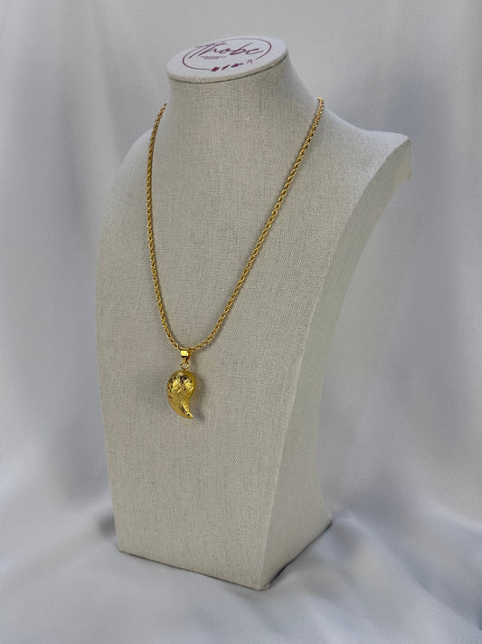Traditional Loza Pendant and Chain