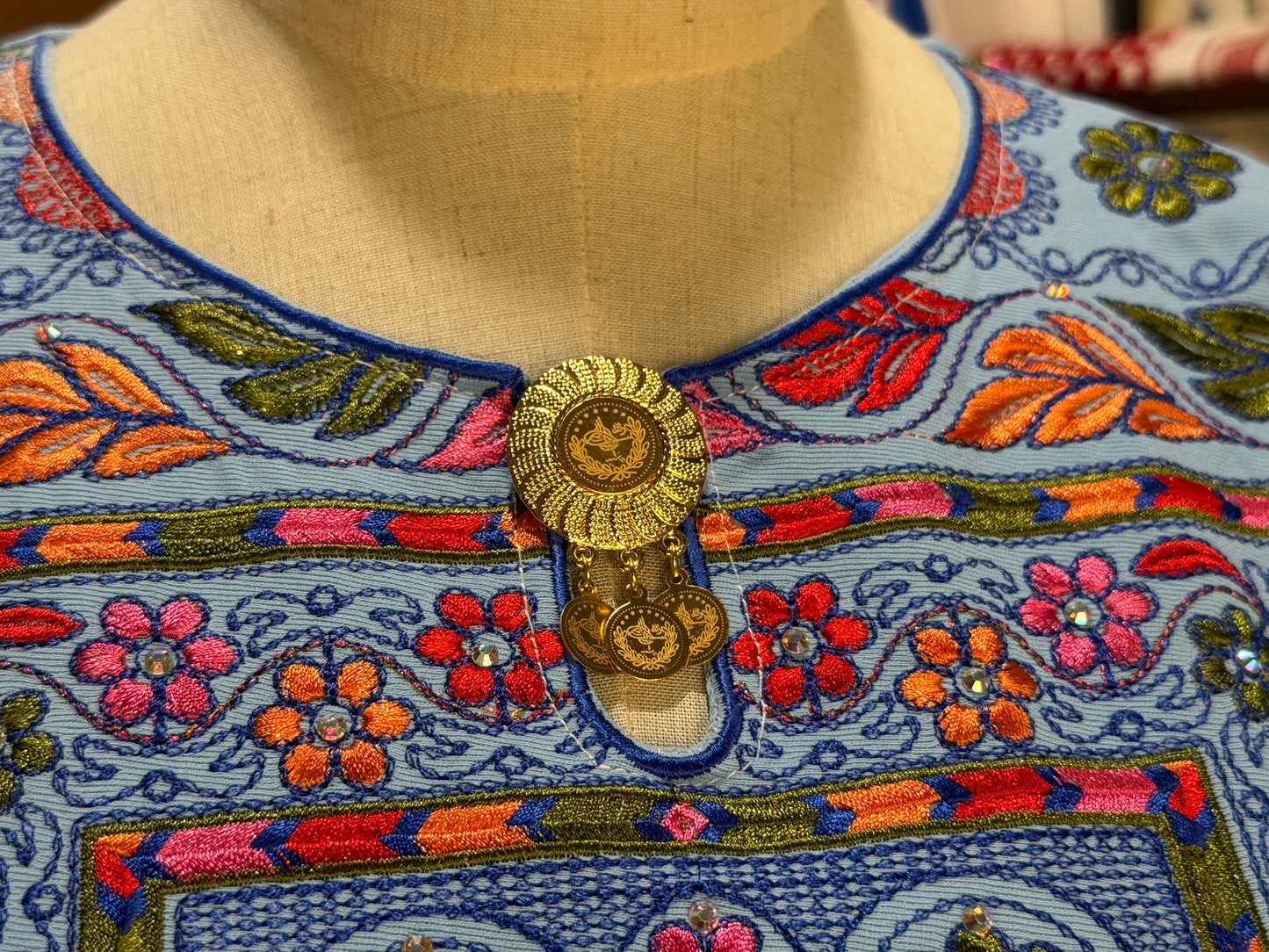 Traditional Golden Coin "Lira" Brooch (1 Lira)