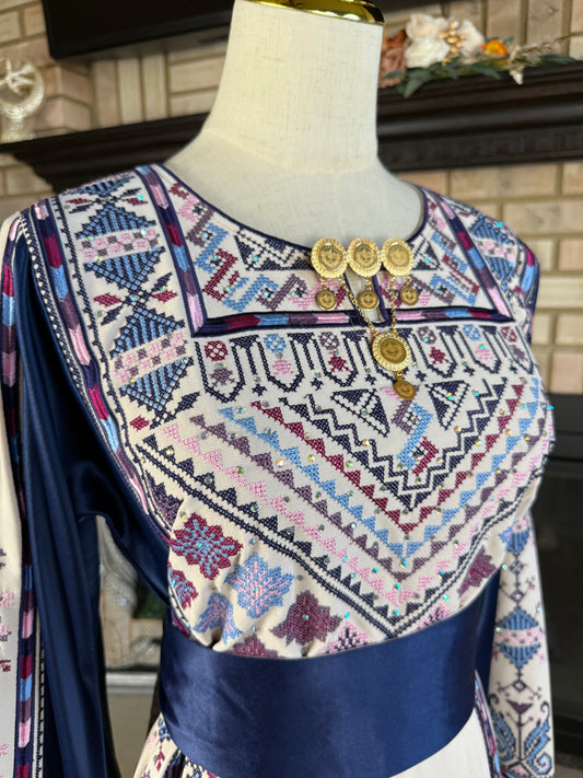 Cream/Navy Akka Thobe