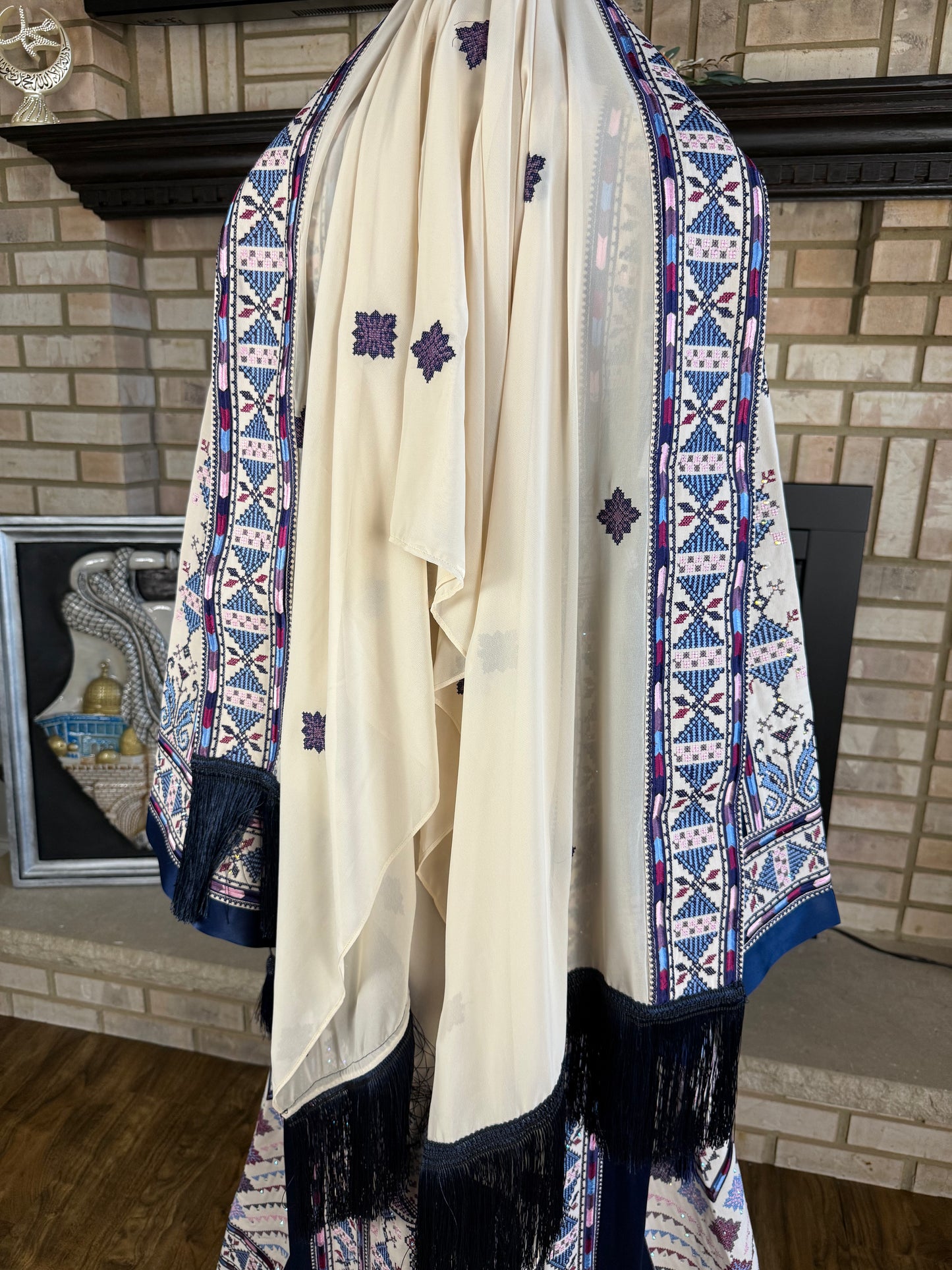 Cream/Navy Akka Headpiece