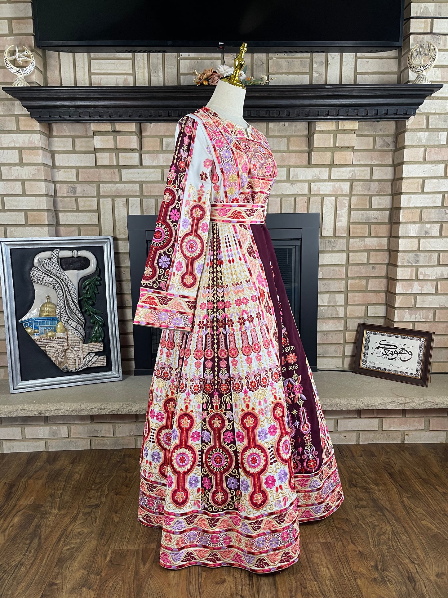 White/Burgundy Bridal Thobe