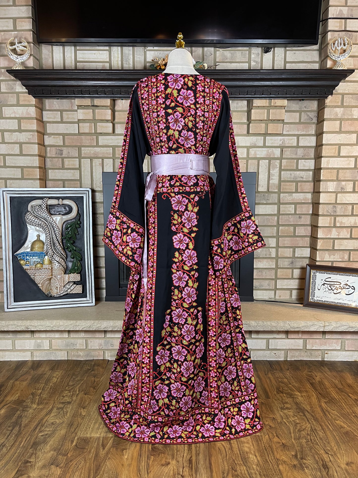 Black/Pink Jaffa Thobe
