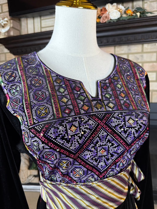 Black/Purple Velvet Saya Thobe